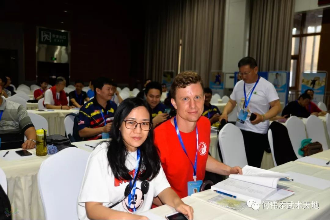 6e0871610af2a42d208a5a5cd4c2c0db.jpg