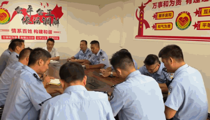fc921697d5c99d54482084b96f36a2e9.gif